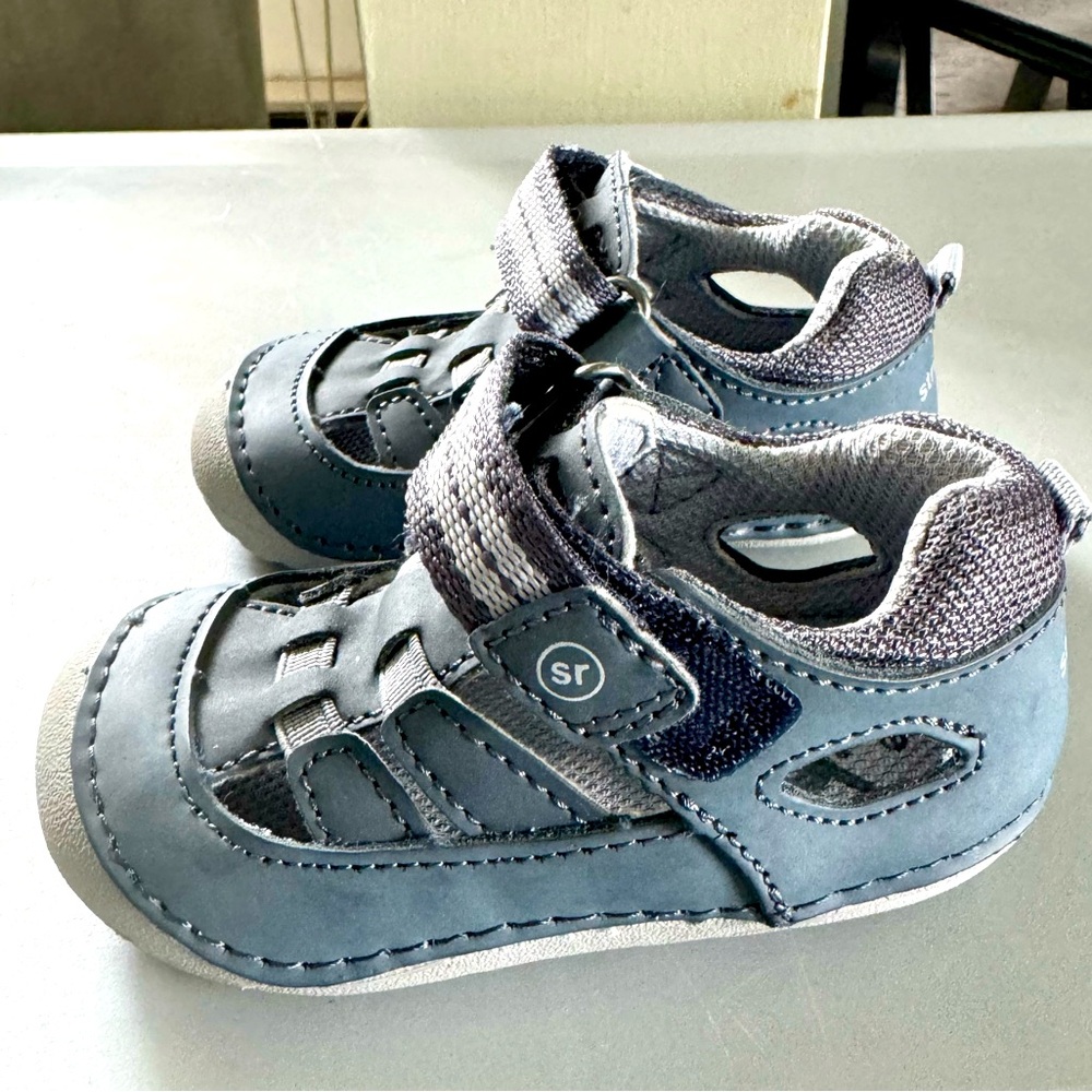 Stride Rite Boy's Dark Blue Sm Sonny Sandal Size 4.5 wide